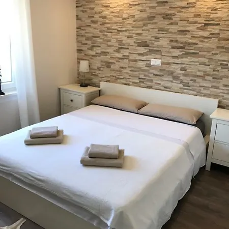 شقة Casa Viktoria *